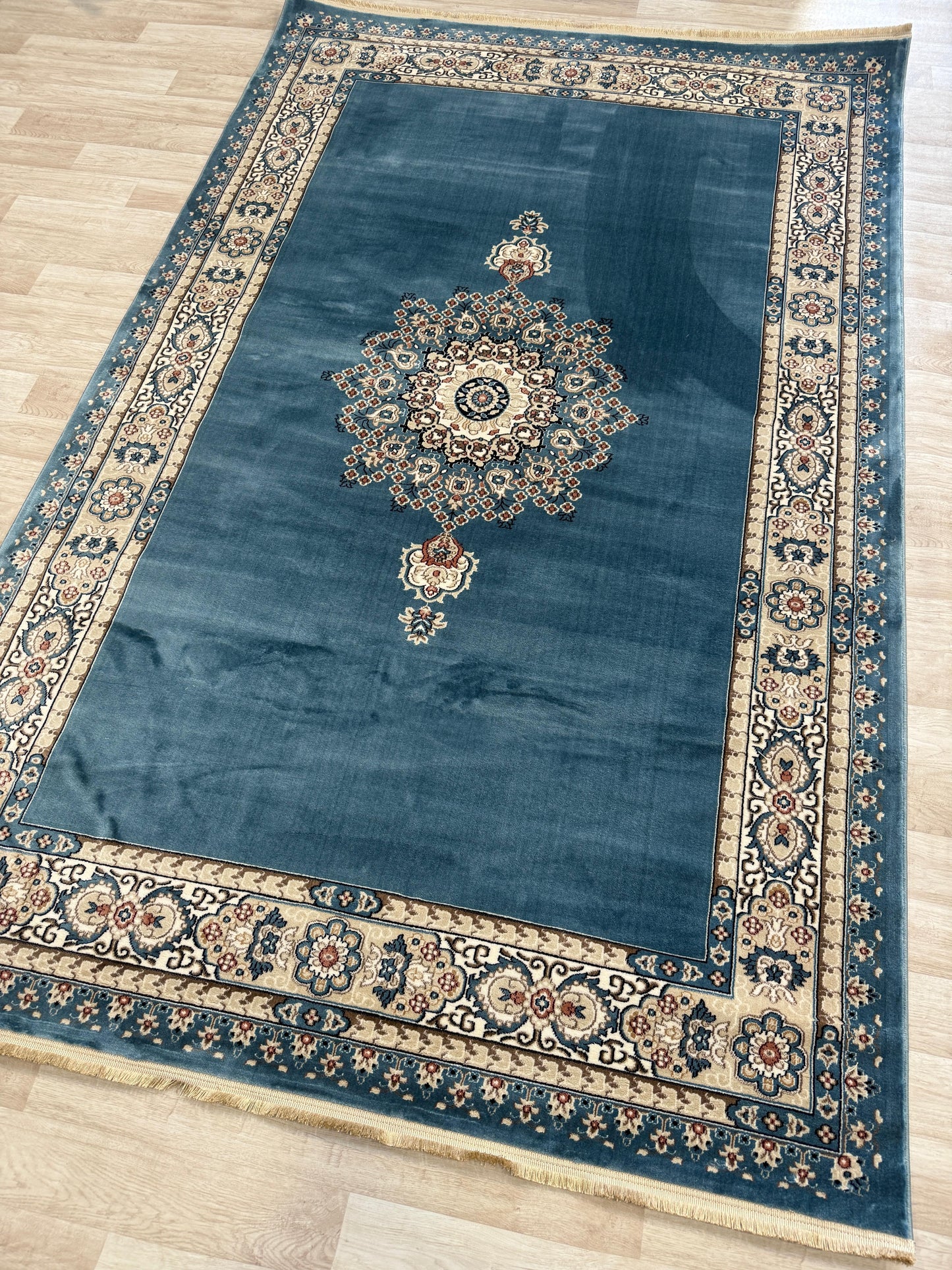 Mistral Persian Style Collection - Traditional Living Room Rug