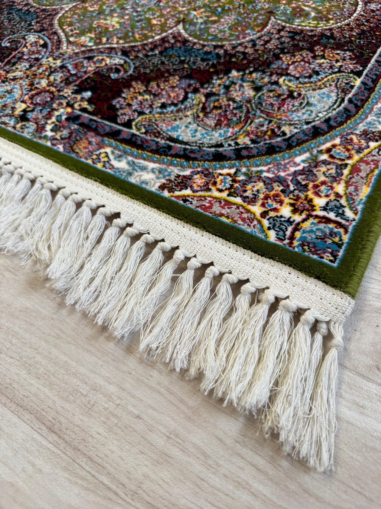 Nestarin Green Persian - 700 Reeds Rug