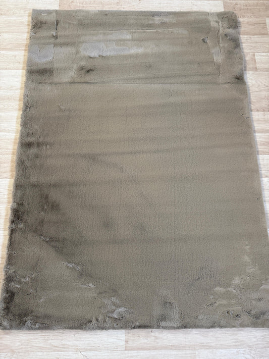 Luxury Faux Fur Taupe Rug